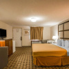 Отель Rodeway Inn & Suites, фото 4
