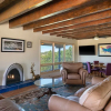 Отель Topaz Mountain - Stunning Views in the Heart of the Historic East Side, фото 2
