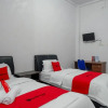 Отель RedDoorz near Pasar Baru Mamuju, фото 4
