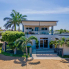 Отель Magical Oasis 6BR w Large Pool Gazebo Views, фото 1
