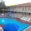 Отель Days Inn And Suites Del Rio, фото 7