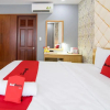 Отель RedDoorz Plus near Tan Son Nhat Airport 2, фото 19