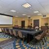 Отель Holiday Inn Express St Paul S - Inver Grove Hgts, an IHG Hotel, фото 20