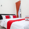 Отель RedDoorz at Pasir Luyu Buahbatu, фото 1