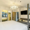 Отель New San Juan 303 by Avantstay Modern Penthouse w/ Deck Overlooking Main Street, фото 4