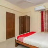 Отель OYO 18971 Flagship Sri Sai Guest House, фото 6
