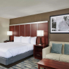 Отель DoubleTree by Hilton Raleigh Crabtree Valley, фото 7