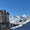 Отель Stuning Views on Mountains, Gudauri, фото 1