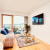 Отель Deluxe City Centre Apt Balcony & View & Free Parking, фото 6
