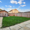 Отель London Heathrow Living Serviced House 4 Bedrooms, 2.5 Bathrooms Up to 9 Beds, фото 17