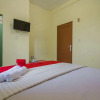 Отель RedDoorz near Politeknik Negeri Medan, фото 11