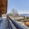 Отель Chalet Capricorne -impeccable Ski in out Chalet With Sauna and Views, фото 9