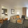 Отель TownePlace Suites Gaithersburg by Marriott, фото 2