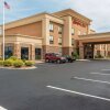 Отель Comfort Inn & Suites Fort Campbell в Оук-Гроуве