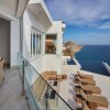 Отель Luxurious Oceanfront Living, Minutes From Downtown: Villa Land's End, фото 6