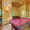Отель Splash of Moonshine - Two Bedroom Cabin, фото 16