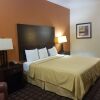 Отель Executive Inn & Suites, фото 19