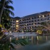 Отель Mines Beach Resort в Сери-Кембангане