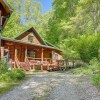 Отель Enchanting Cabin w/ Mother-in-law Suite: Mtn Views в Роббинсвилле