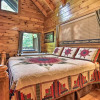 Отель 'sky Harbor' Sevierville Cabin w/ Hot Tub & Deck!, фото 13