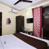Отель OYO 9039 Hotel Lotus, фото 4