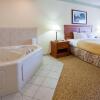 Отель Country Inn & Suites by Radisson, Madison Southwest, WI, фото 24