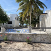 Отель Entire House on the Seashore in Chicxulub Puerto, Yuc, Riviera Yucateca Mex, фото 1
