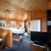 Отель Pine Beach 2 Bedroom Cottage, фото 1