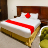 Отель OYO 525 Rose Plaza1, фото 17