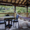 Отель Sleeping Giant Rainforest Lodge, фото 17