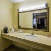 Отель Econo Lodge Inn & Suites, фото 8