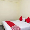 Отель Oyo 24844 Hotel Samrat, фото 4