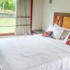 Отель 1 BHK Houseboat in Govt Boat Jetty, Kumarakom, by GuestHouser (97E9), фото 5