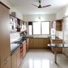 Отель OYO 9224 La Royle Appartments, фото 17
