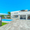 Отель Villa Dreamin With Heated Pool & Hot Tub, фото 20