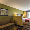 Отель Comfort Suites East / I-44, фото 2
