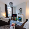 Отель Bright 2-bed cottage in Chester by 53 Degrees Property, ideal for Couples & Small groups, City Centr, фото 4