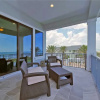 Отель Cinnamon Beach Nautilus Ocean Front - Six Bedroom Condo, фото 14