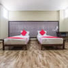 Отель OYO 103 Any Hotel, фото 2