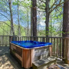 Отель Country Cozy - Two Bedroom Cabin, фото 12