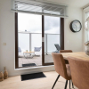 Отель Spacious Apartment in Den Haag near Seabeach, фото 6