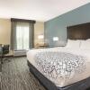 Отель La Quinta Inn & Suites by Wyndham Melbourne - Palm Bay, фото 7