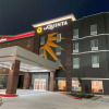 Отель La Quinta Inn & Suites by Wyndham Sulphur (Lake Charles), фото 1