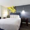 Отель Comfort Inn & Suites Baltimore Inner Harbor, фото 5