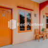 Отель Krucuk Guest House Syariah RedPartner, фото 8