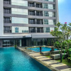 Отель Fancy And Nice Studio Apartment At Ciputra World 2, фото 8
