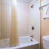 Отель Quality Inn & Suites, фото 10