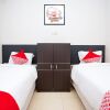 Отель OYO 450 Semampir Residence, фото 20