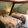 Отель Spacious 5-bed Stable Conversion in Wiltshire, фото 16