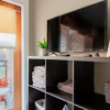Отель Gorgeous Rosslyn Penthouse w Views Free Parking Metro Subway, фото 10